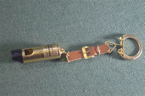 Купить Брелок для ключей свисток "Аэрофлот СССР". Кожа. Металл ...