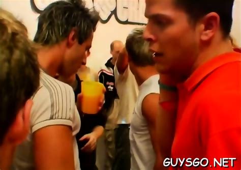 Gay Orgy With Hundred Dudes