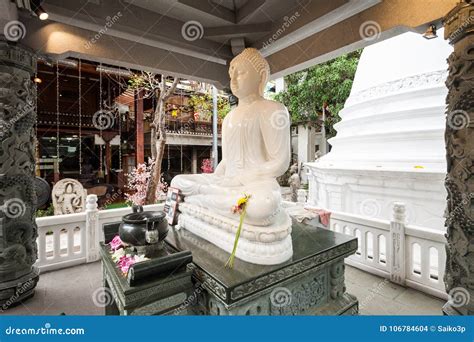 Gangaramaya Temple in Colombo Editorial Stock Image - Image of place ...