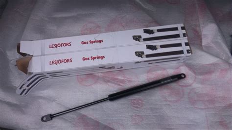 Запись №12. Газовые амортизаторы багажника — BMW 5 series (E34), 2,5 л ...