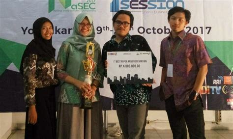 Mahasiswa Feb Meraih Juara Di Shariah Business Solution Session