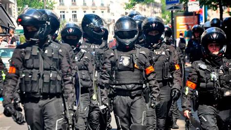 Francia Moviliza 90 000 Agentes Para Seguridad En Celebraciones 2024