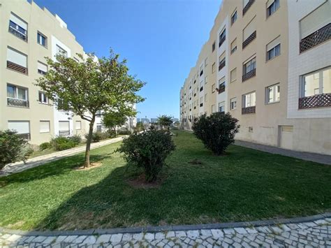 Apartamento T2 à venda em Carcavelos e Parede SUPERCASA