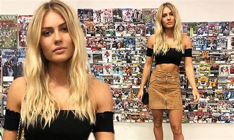 Elyse Knowles Flaunts Her Bikini Ready Body At The Sports Illustrated Swimsuit Issue Casting
