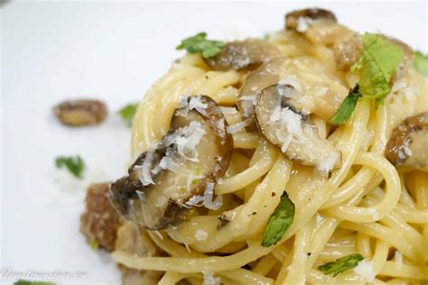 roasted garlic mushroom spaghetti carbonara