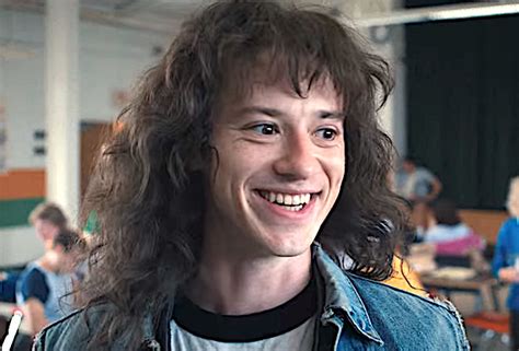 Joseph Quinns ‘stranger Things Season 4 Performance As Eddie Munson Tvline