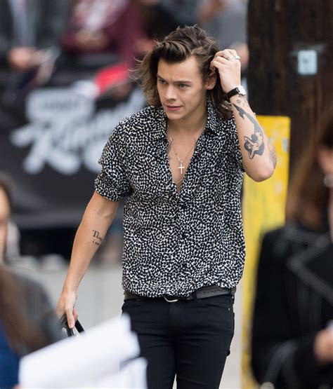 The Iconic Fashionisto That Is Harry Styles