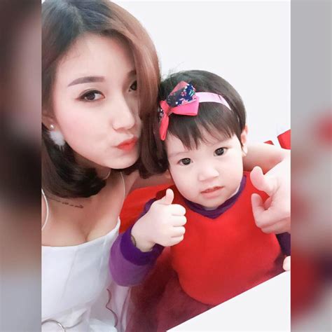 Nhan sắc quyến rũ của gái xinh là cô giáo tiểu học siêu hot đang gây bão mạng xã hội