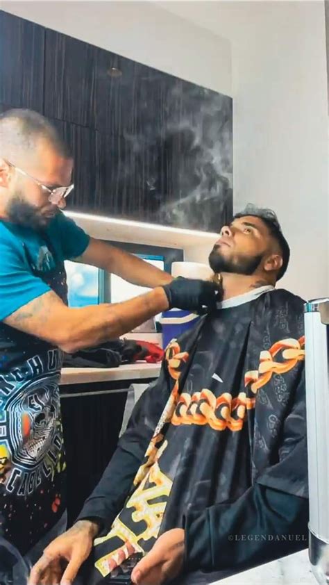 Anuel AA En El Barbero RHLM LLNM Barberos Concierto Fondos De