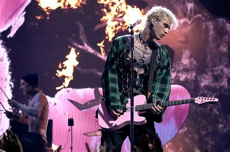 Mtv Defends Despacito Snub At Vmas