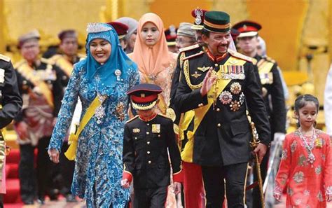 royal family of brunei net worth