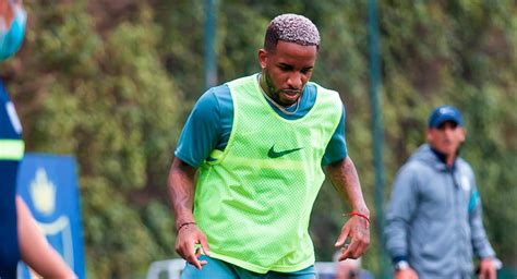 Jefferson Farfán Y La Intrigante Publicación Que Preocupa A Los Hinchas