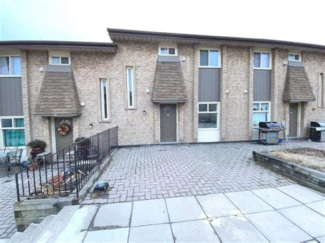47 28 Rexdale Blvd Etobicoke Sold W5161772 Condosca