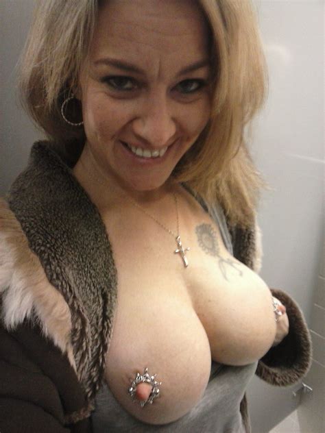 Hair Blond Nose Selfie Chest Porn Pic