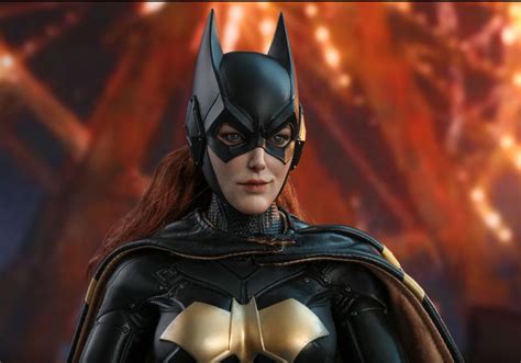 Toyhaven Hot Toys VGM Batman Arkham Knight Th Scale Batgirl Inch Collectible Figure