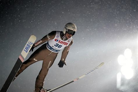 Skoki narciarskie Piotr Żyła trzeci w drugim konkursie w Niżnym Tagile