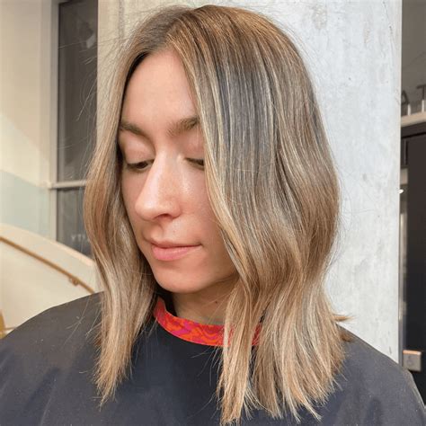 33 Honey Blonde Hair Shades To Warm Up Your Look