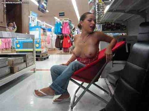 Naked Girls Of Walmart Uncensored