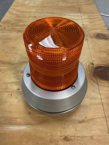 EDWARDS ADAPTABEACON 120V AMBER VISUAL SIGNALING APPLIANCE LIGHT 51A N5