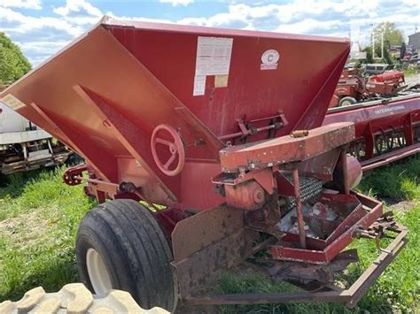 Chandler Fertilizer Spreader 49961 Upcoming Auctions In Lebanon