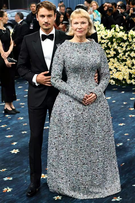 Re: Demi and Pamela Anderson at Met Gala - Blogs & Forums