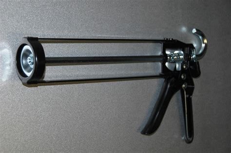 Roof Caulking Gun At Owen Griver Blog