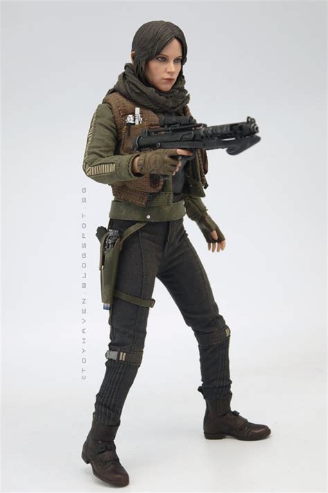 Toyhaven Hot Toys Rogue One Th Scale Jyn Erso Collectible Figure Deluxe Version Review