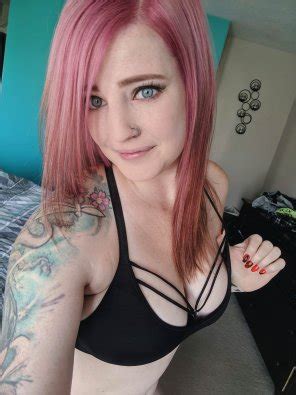 How Do You Feel About Pink Hair Porn Pic