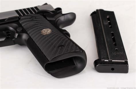 Wilson Combat Mm Tactical Supergrade Two Tone Semi Auto Pistols