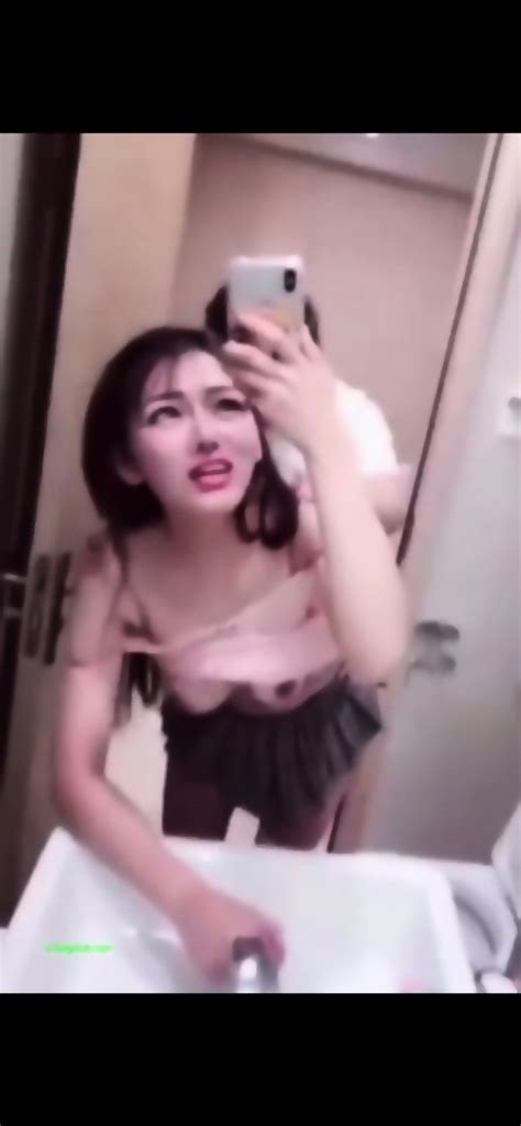 Chinese Fuck In Front Of Mirror