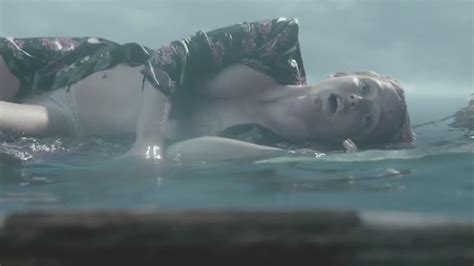 Naked Caity Lotz In Arrow 2012