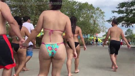 Big Ass Walking Candid ThisVid