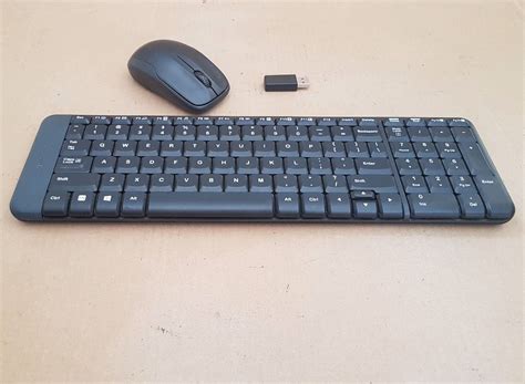 Logitech K220 Wireless Keyboard and Mouse Combo set, Sleek Designer ...