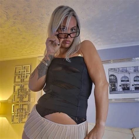 Blonde Milf Teases Camera Dressed Up Like Slut Babe Porn Feat Mercedes Bendz Xhamster