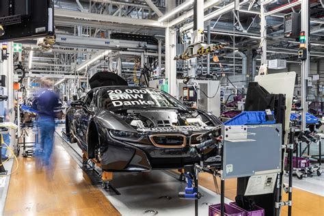 Bmw Group Werk Leipzig Fertigt Den Sten Bmw I