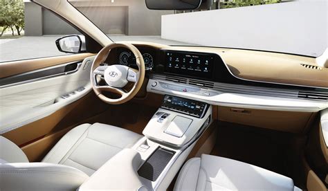 Анонсирован обновленный седан Hyundai Grandeur — Авторевю