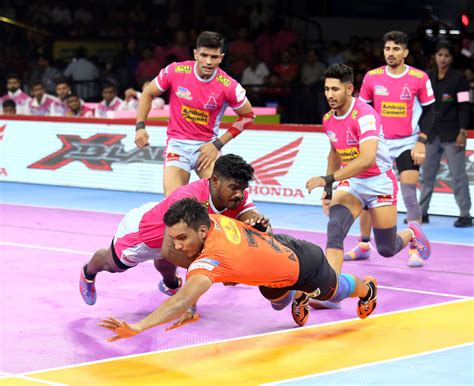 U Mumba Defeat Arch Rivals Jaipur Pink Panthers Pro Kabaddi 2019