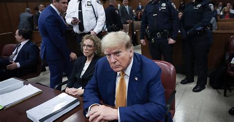 Pornodarstellerin Stormy Daniels Beschreibt Sex Mit Trump