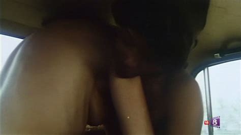 Naked Ana Roca in El hombre del pito mágico