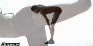 Warm Up With The Naked Mulatto Tnaflix