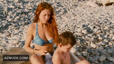 Passazhir Iz San Frantsisko Nude Scenes Aznude