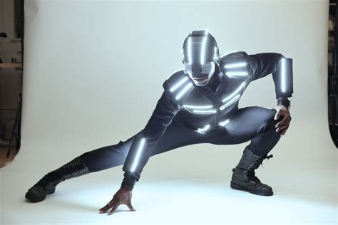 Audi, Costumes by STUDIO WALDEMEYER