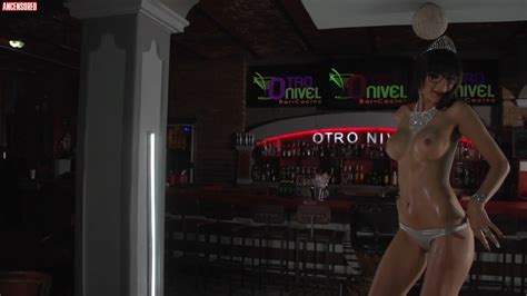 Naked Mia Marin In El Que No Cae Se Encima