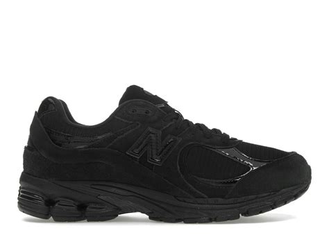 New Balance 2002R Triple Black Men's Trainers - M2002RZB - GB