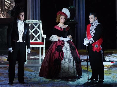 Евгений Онегин Фото – Telegraph