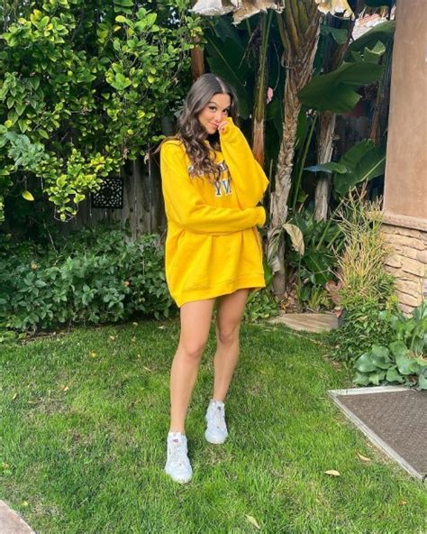 Kira Kosarin Nude Porn Pics XPicsly