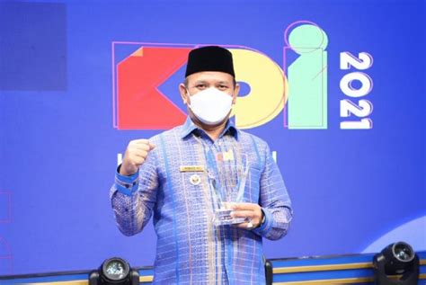 Mawardi Ali Satu Satunya Bupati Di Aceh Yang Menerima Penghargaan