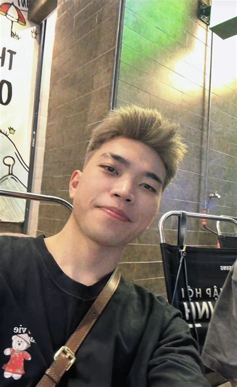 Soanh Ti T L Thay I B N Th N Sau N O Ly H N Di P Nh N C I Tay G Y Ch Hot Kols