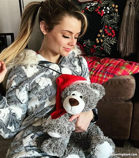 Mally Mouse Mallythemermaid Mallymkun Mouse Nude OnlyFans Leaks Fappening FappeningBook