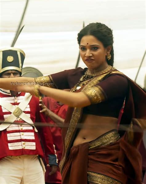Tamanna Sye Raa Narasimha Hot Saree Navel Hd Caps Indiancelebblog